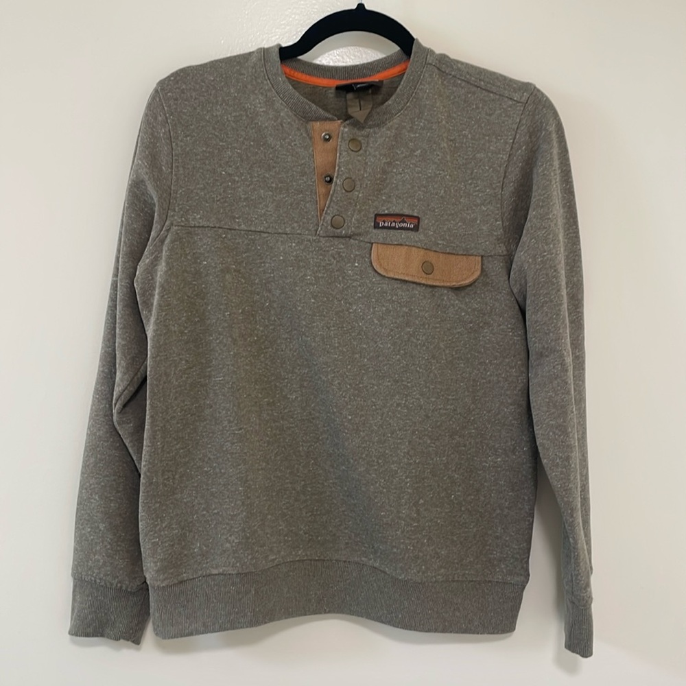 Patagonia sweatshirt